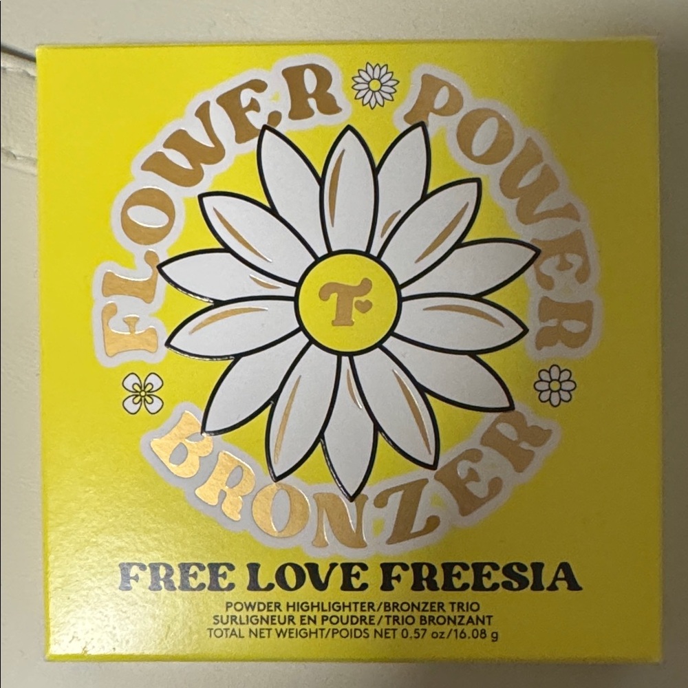 Trixie Cosmetics Flower Power Bronzer - Free Love Freesia